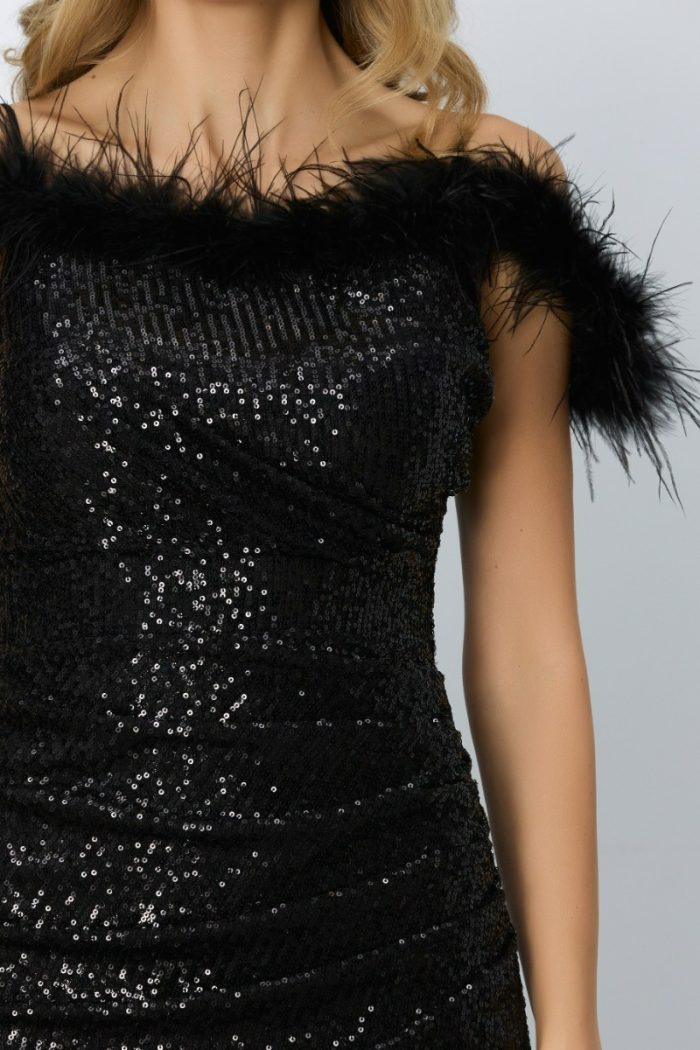 Tüy Omuz Detaylı Pul Payet Kısa Abiye - Görsel 2